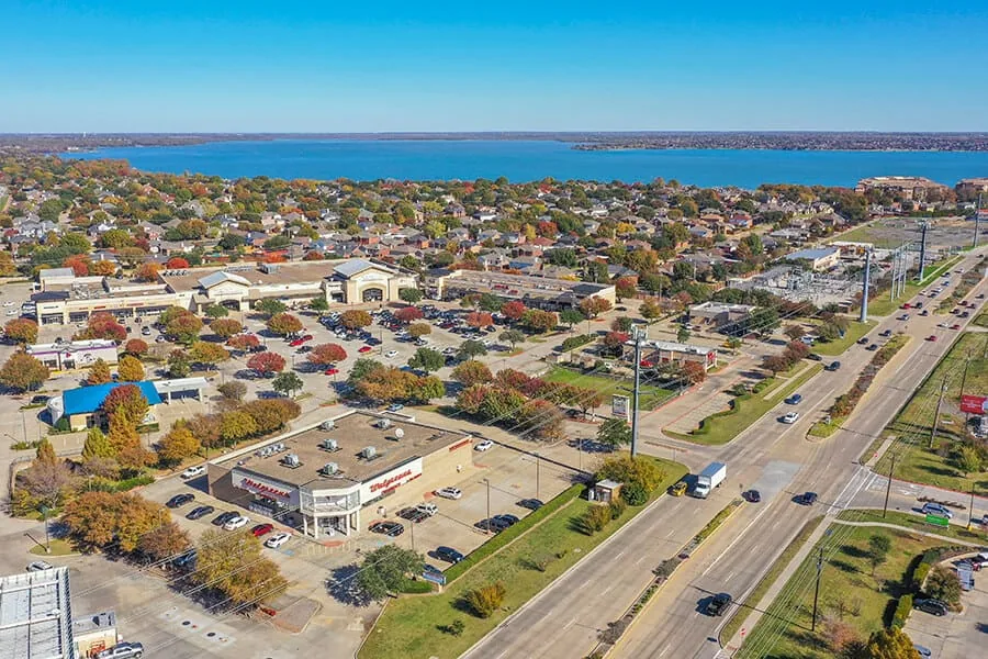 Commercial property in Rowlett, Texas